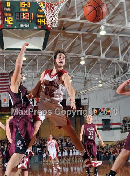 Thumbnail 1 in Woodlawn vs Sesser-Valier (1A Super Sectional) photogallery.
