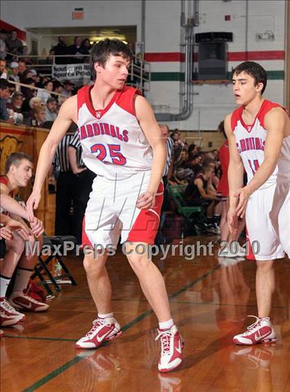Thumbnail 1 in Woodlawn vs Sesser-Valier (1A Super Sectional) photogallery.