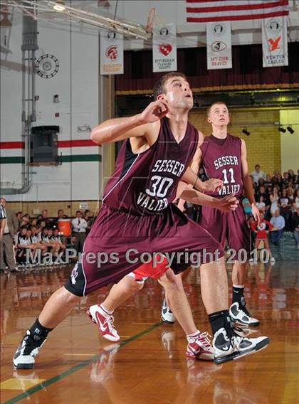 Thumbnail 2 in Woodlawn vs Sesser-Valier (1A Super Sectional) photogallery.