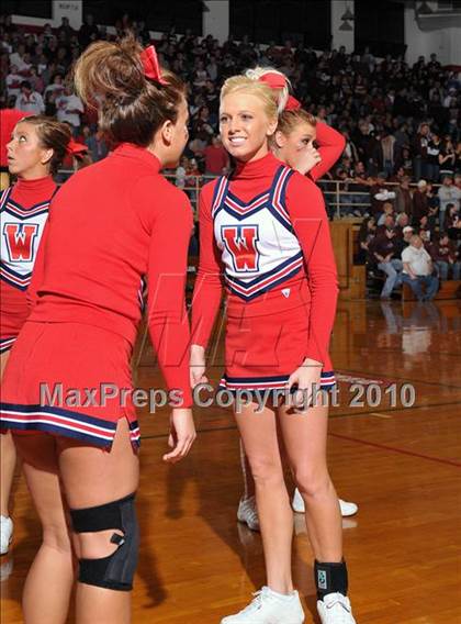 Thumbnail 2 in Woodlawn vs Sesser-Valier (1A Super Sectional) photogallery.