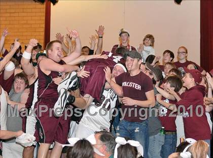 Thumbnail 1 in Woodlawn vs Sesser-Valier (1A Super Sectional) photogallery.