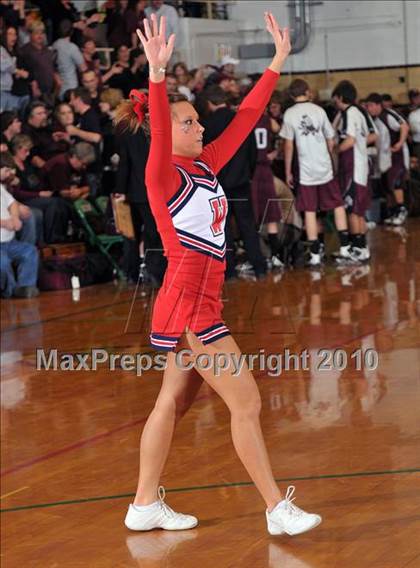 Thumbnail 1 in Woodlawn vs Sesser-Valier (1A Super Sectional) photogallery.