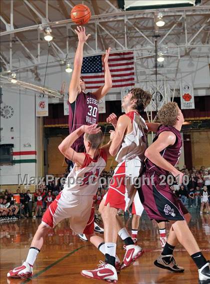 Thumbnail 1 in Woodlawn vs Sesser-Valier (1A Super Sectional) photogallery.