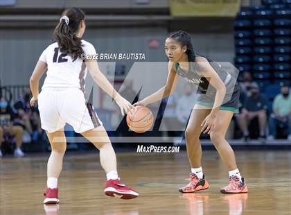 Thumbnail 1 in 'Iolani vs Konawaena (HHSAA Division 1 Championship) photogallery.
