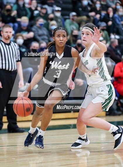 Thumbnail 2 in Lee's Summit West @ Staley (MSHSAA Class 6 Quarterfinal) photogallery.