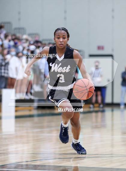 Thumbnail 1 in Lee's Summit West @ Staley (MSHSAA Class 6 Quarterfinal) photogallery.