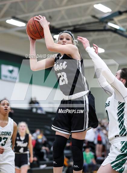 Thumbnail 3 in Lee's Summit West @ Staley (MSHSAA Class 6 Quarterfinal) photogallery.