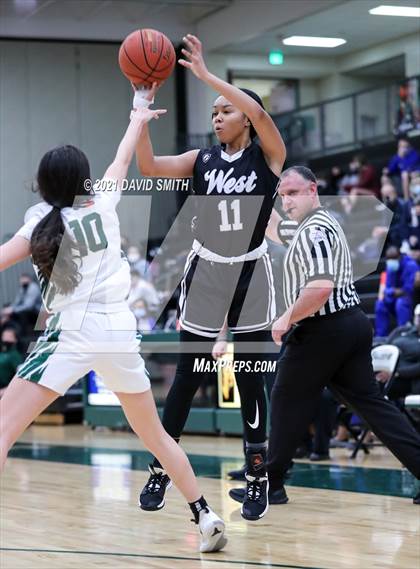 Thumbnail 3 in Lee's Summit West @ Staley (MSHSAA Class 6 Quarterfinal) photogallery.