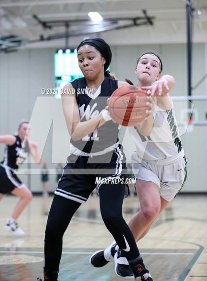 Thumbnail 1 in Lee's Summit West @ Staley (MSHSAA Class 6 Quarterfinal) photogallery.