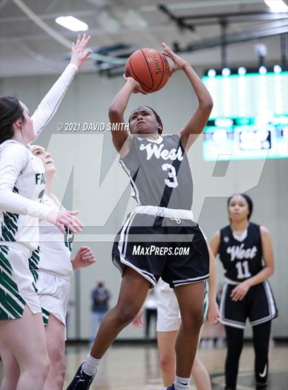 Thumbnail 2 in Lee's Summit West @ Staley (MSHSAA Class 6 Quarterfinal) photogallery.