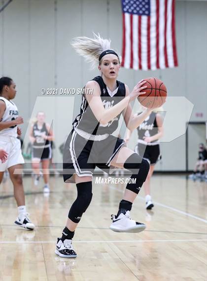 Thumbnail 2 in Lee's Summit West @ Staley (MSHSAA Class 6 Quarterfinal) photogallery.