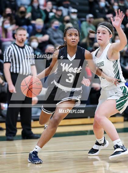 Thumbnail 3 in Lee's Summit West @ Staley (MSHSAA Class 6 Quarterfinal) photogallery.
