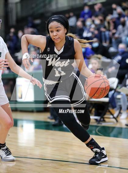 Thumbnail 2 in Lee's Summit West @ Staley (MSHSAA Class 6 Quarterfinal) photogallery.