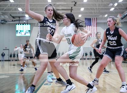 Thumbnail 2 in Lee's Summit West @ Staley (MSHSAA Class 6 Quarterfinal) photogallery.