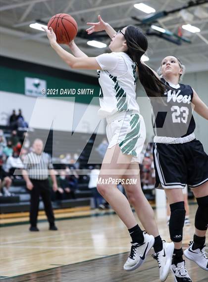 Thumbnail 2 in Lee's Summit West @ Staley (MSHSAA Class 6 Quarterfinal) photogallery.