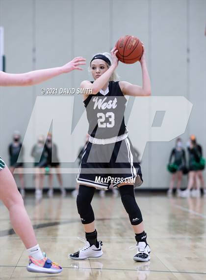 Thumbnail 3 in Lee's Summit West @ Staley (MSHSAA Class 6 Quarterfinal) photogallery.