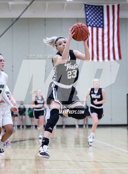 Thumbnail 3 in Lee's Summit West @ Staley (MSHSAA Class 6 Quarterfinal) photogallery.