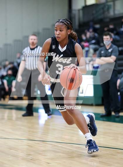 Thumbnail 2 in Lee's Summit West @ Staley (MSHSAA Class 6 Quarterfinal) photogallery.