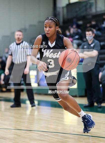 Thumbnail 1 in Lee's Summit West @ Staley (MSHSAA Class 6 Quarterfinal) photogallery.