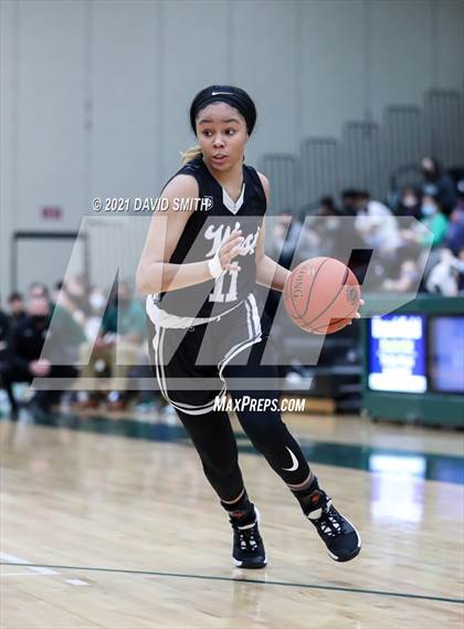 Thumbnail 3 in Lee's Summit West @ Staley (MSHSAA Class 6 Quarterfinal) photogallery.