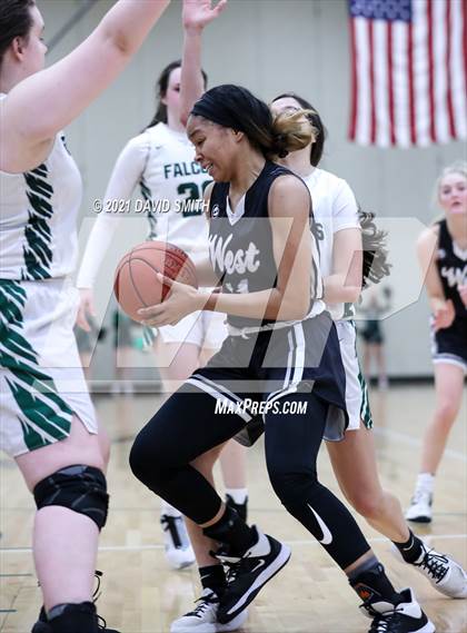 Thumbnail 2 in Lee's Summit West @ Staley (MSHSAA Class 6 Quarterfinal) photogallery.