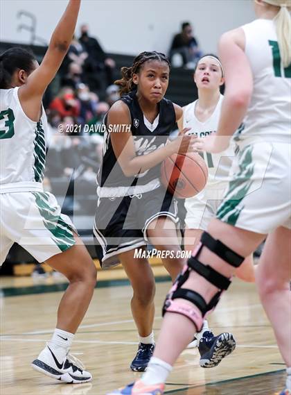 Thumbnail 3 in Lee's Summit West @ Staley (MSHSAA Class 6 Quarterfinal) photogallery.