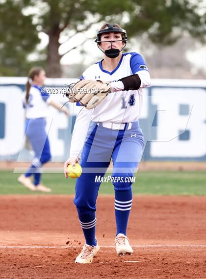 Thumbnail 2 in Paradise Honors vs. Mountain Pointe photogallery.