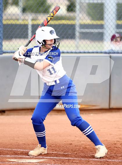 Thumbnail 1 in Paradise Honors vs. Mountain Pointe photogallery.