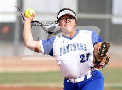 Thumbnail 1 in Paradise Honors vs. Mountain Pointe photogallery.
