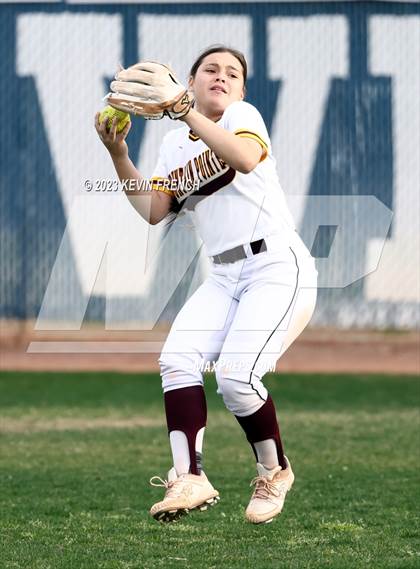 Thumbnail 1 in Paradise Honors vs. Mountain Pointe photogallery.