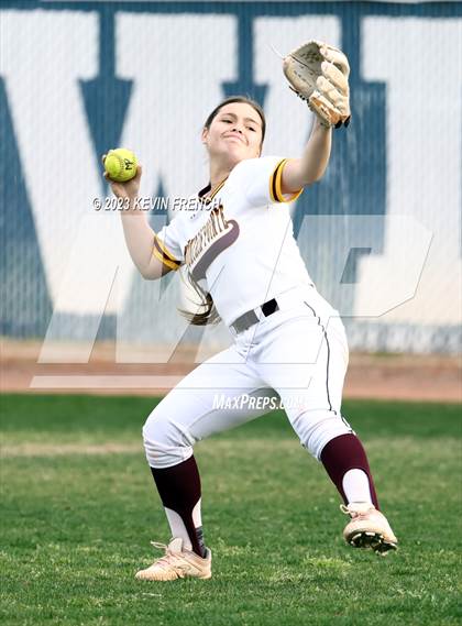 Thumbnail 2 in Paradise Honors vs. Mountain Pointe photogallery.