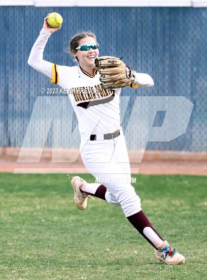 Thumbnail 3 in Paradise Honors vs. Mountain Pointe photogallery.