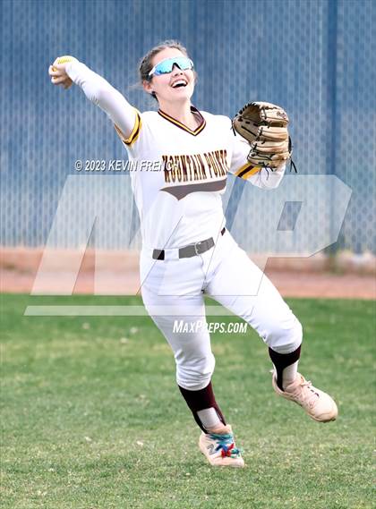 Thumbnail 1 in Paradise Honors vs. Mountain Pointe photogallery.