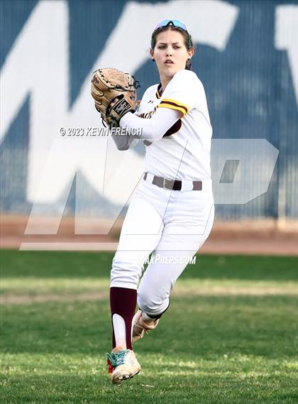 Thumbnail 1 in Paradise Honors vs. Mountain Pointe photogallery.