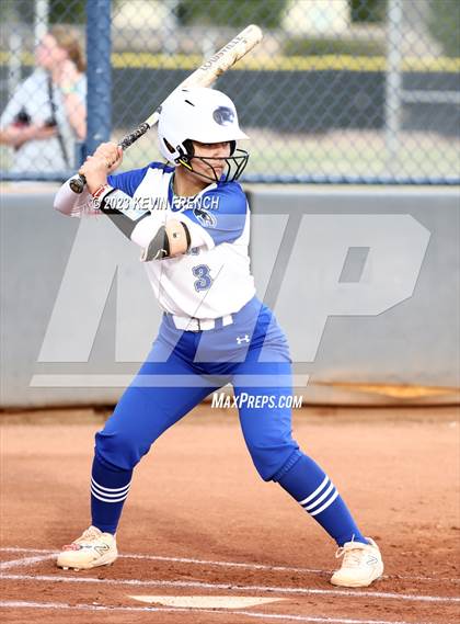 Thumbnail 2 in Paradise Honors vs. Mountain Pointe photogallery.