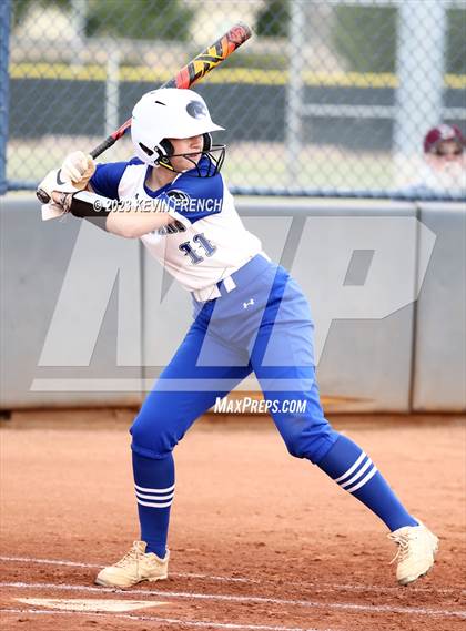 Thumbnail 2 in Paradise Honors vs. Mountain Pointe photogallery.