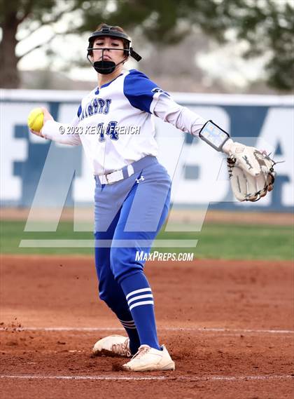 Thumbnail 2 in Paradise Honors vs. Mountain Pointe photogallery.