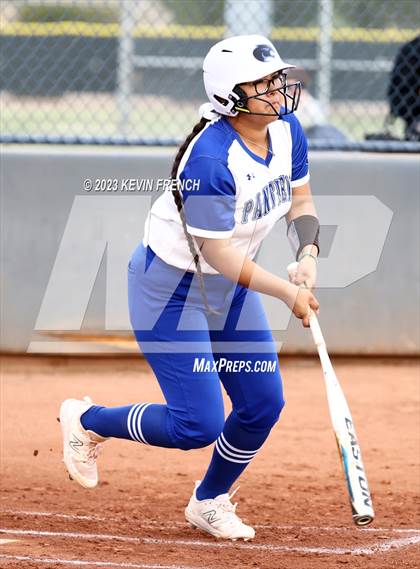 Thumbnail 2 in Paradise Honors vs. Mountain Pointe photogallery.