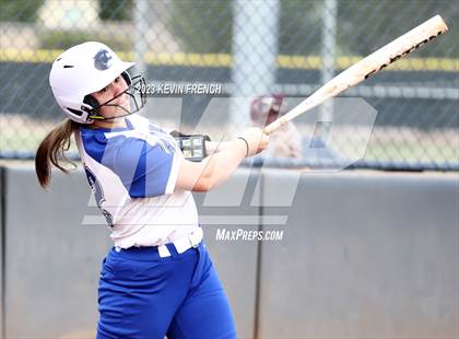 Thumbnail 1 in Paradise Honors vs. Mountain Pointe photogallery.