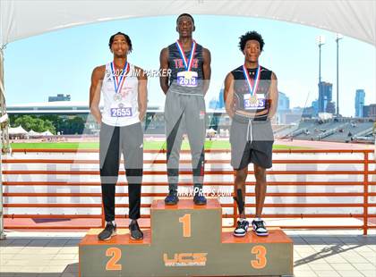 Thumbnail 2 in UIL 6A State Championship photogallery.