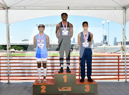 Thumbnail 2 in UIL 6A State Championship photogallery.