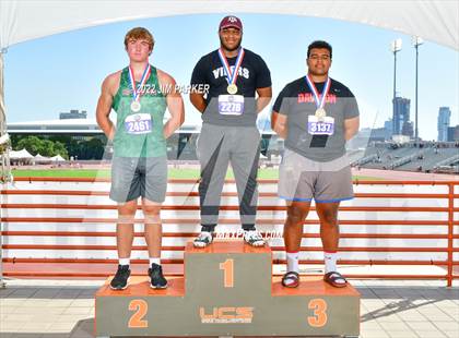 Thumbnail 3 in UIL 6A State Championship photogallery.