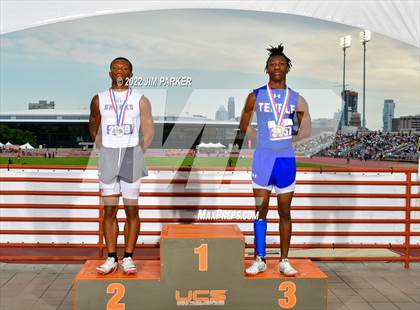 Thumbnail 1 in UIL 6A State Championship photogallery.