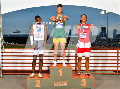 Thumbnail 3 in UIL 6A State Championship photogallery.