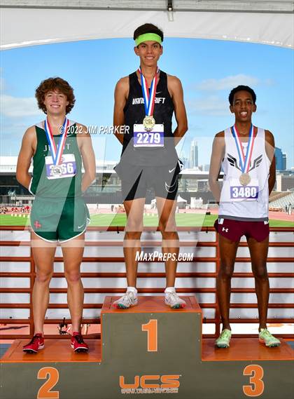 Thumbnail 2 in UIL 6A State Championship photogallery.