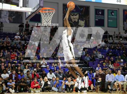 Thumbnail 2 in Slam Dunk Competition (City of Palms Classic) photogallery.