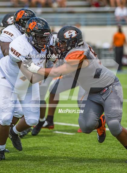 Thumbnail 1 in Hutto vs. West Mesquite photogallery.