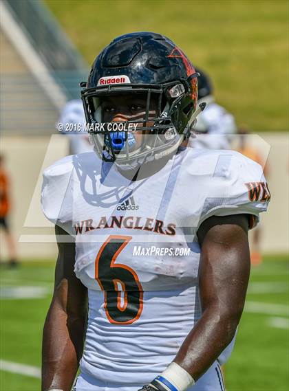 Thumbnail 2 in Hutto vs. West Mesquite photogallery.