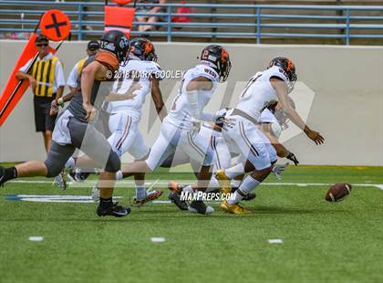Thumbnail 2 in Hutto vs. West Mesquite photogallery.