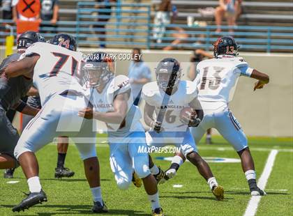 Thumbnail 1 in Hutto vs. West Mesquite photogallery.